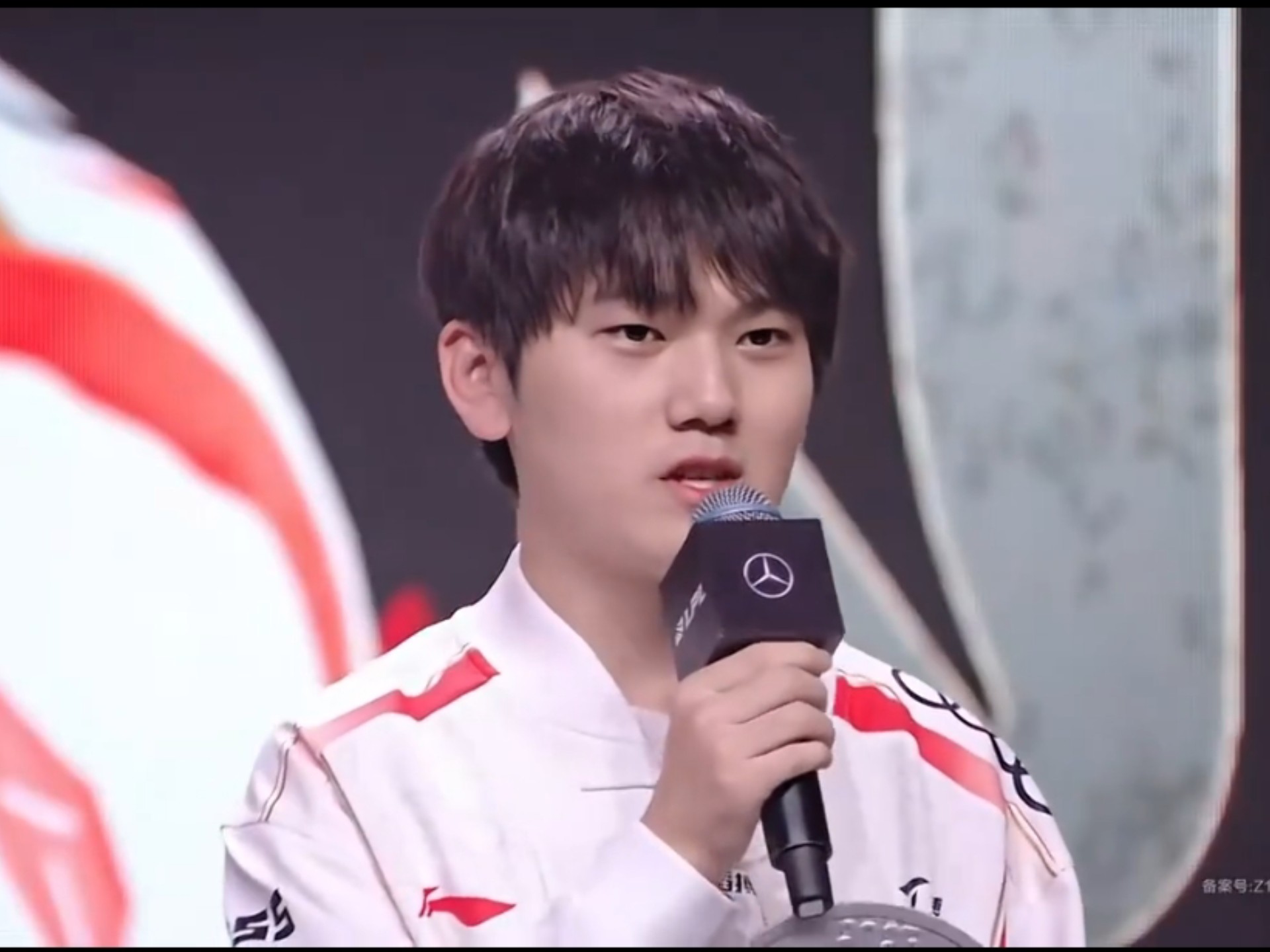 云游戏官方平台-JackeyLove意外战胜尤文图斯，大比分获胜引爆全场！热度持续攀升-云游戏官方平台