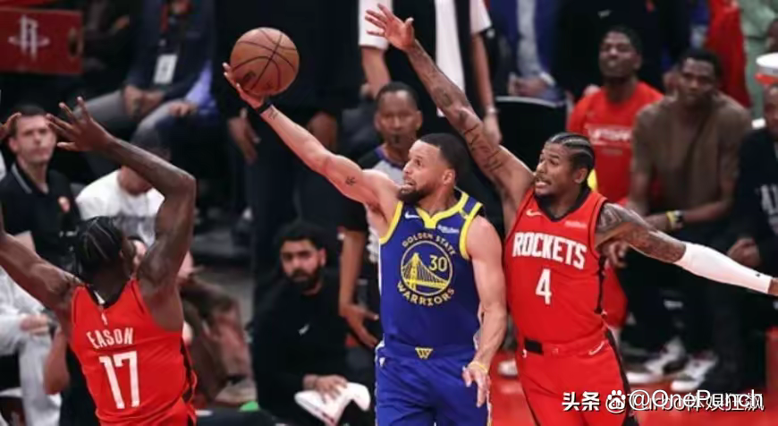 九游-日本队带队取胜！，库里重要时刻刷新纪录再创辉煌时刻-九游