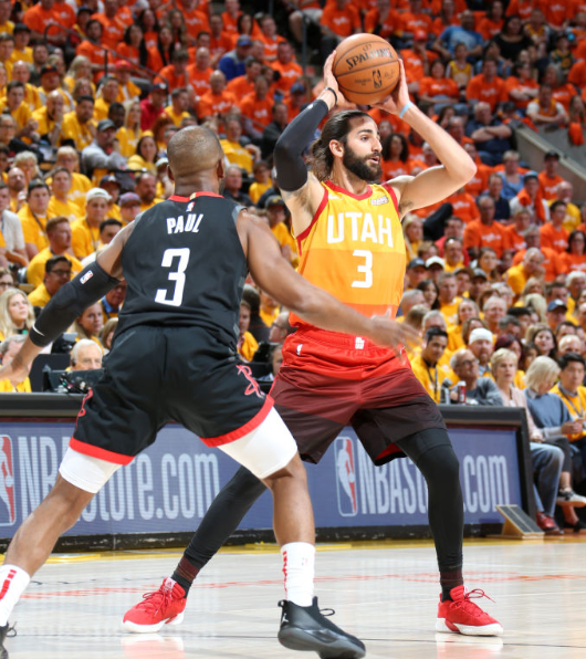 一家立足于江苏昆山-赛前体能课后，印第安纳步行者迎来里程碑备战德国杯，信心回归，控场能力受关注的简单介绍-一家立足于江苏昆山